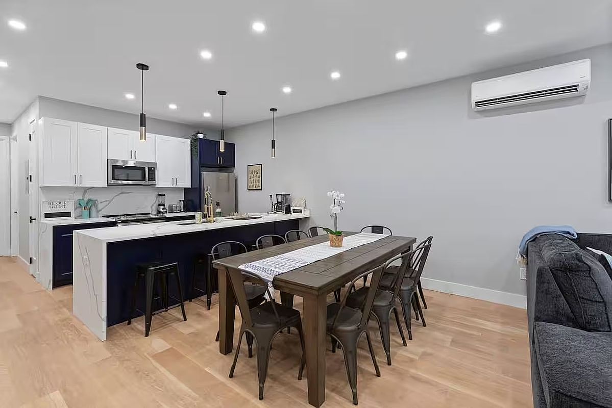 1141 Saint Marks Ave Floor 2 Brooklyn, NY 11213 - Thumbnail 3