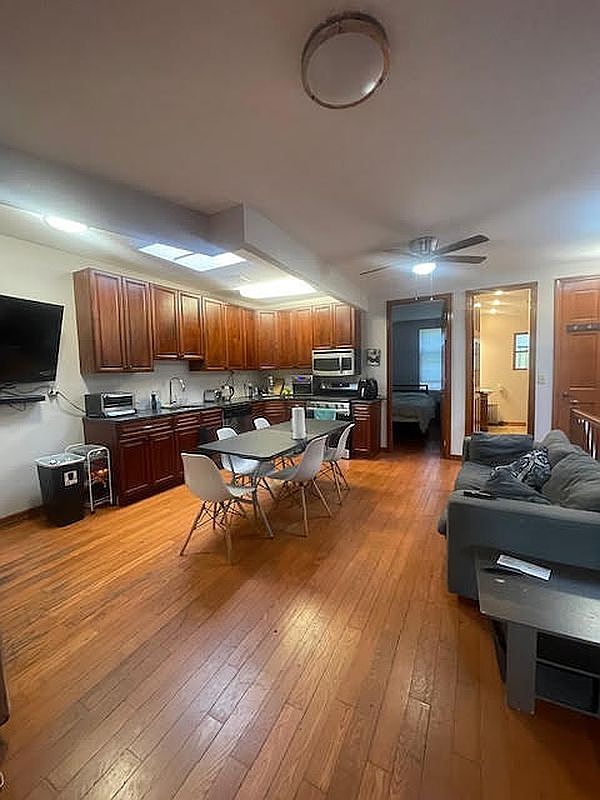 543 E New York Ave Brooklyn, NY 11225 - Thumbnail 3