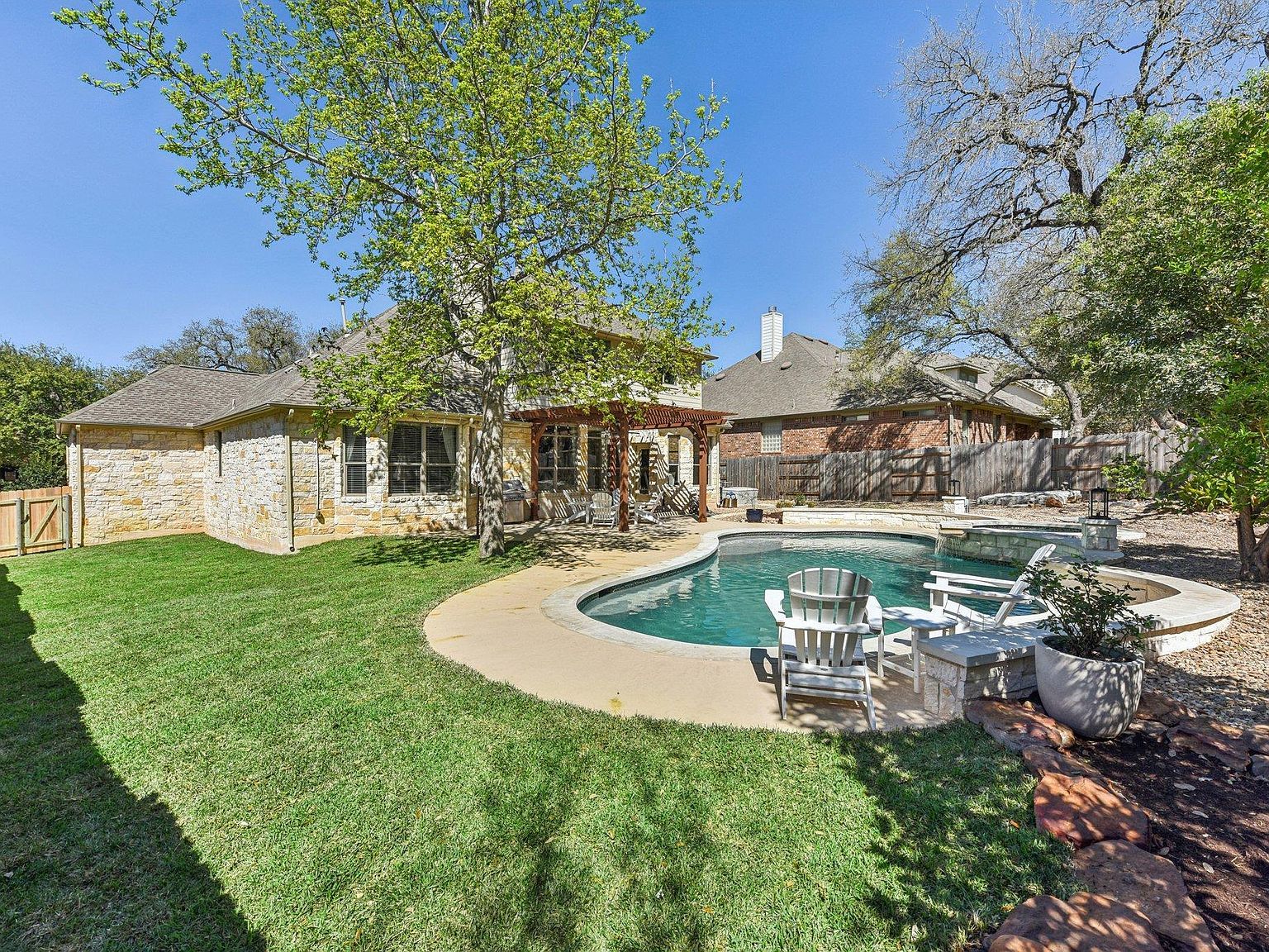 12913 Little Dipper Path Austin, TX 78732 - Thumbnail 3