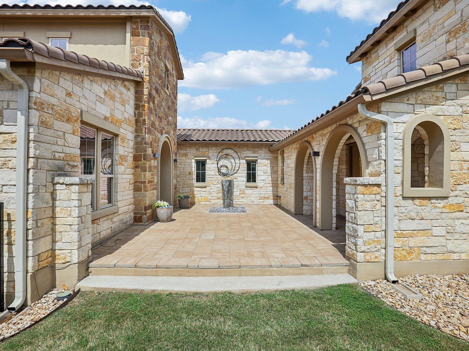 109 Charmstone Ln Georgetown, TX 78628 - Thumbnail 3