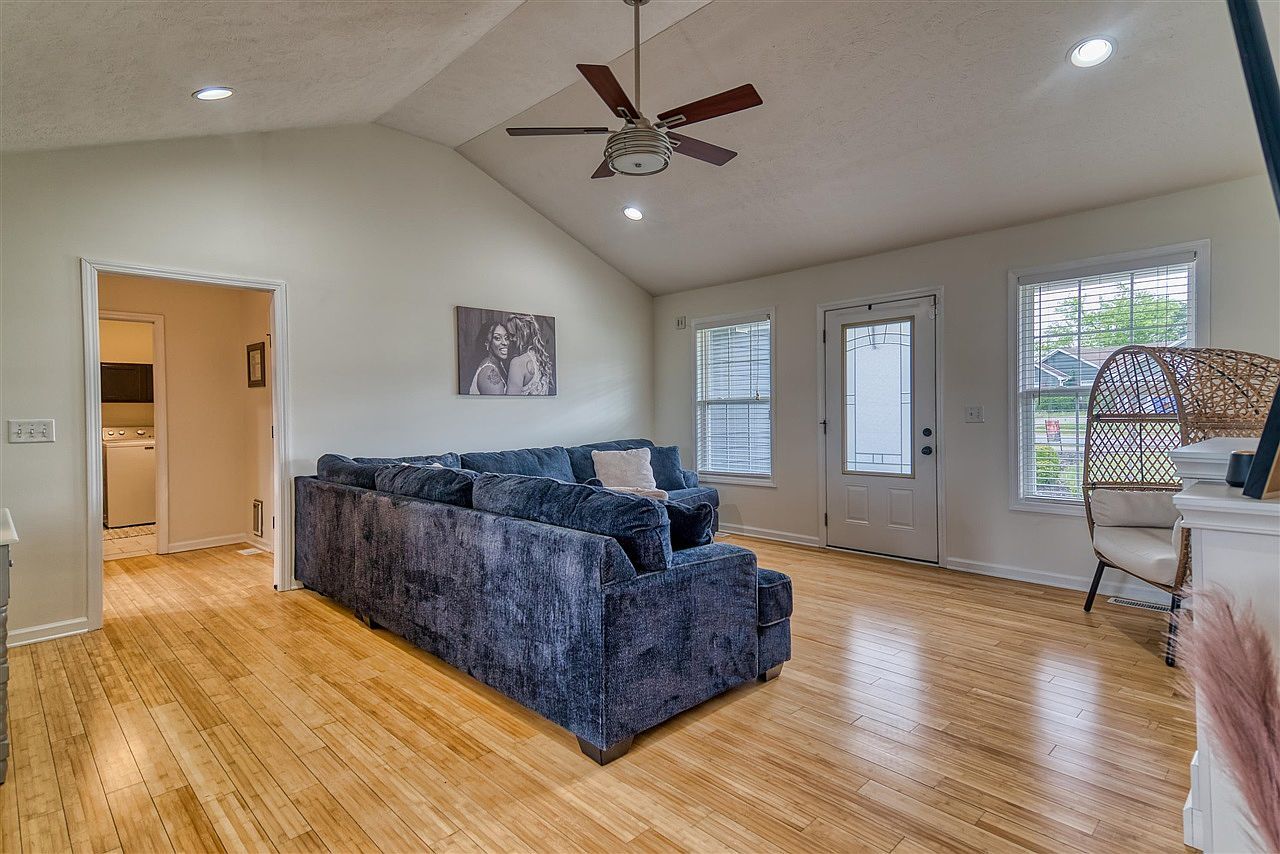 2850 Gunsmoke Trail Way Bowling Green, KY 42101 - Thumbnail 3