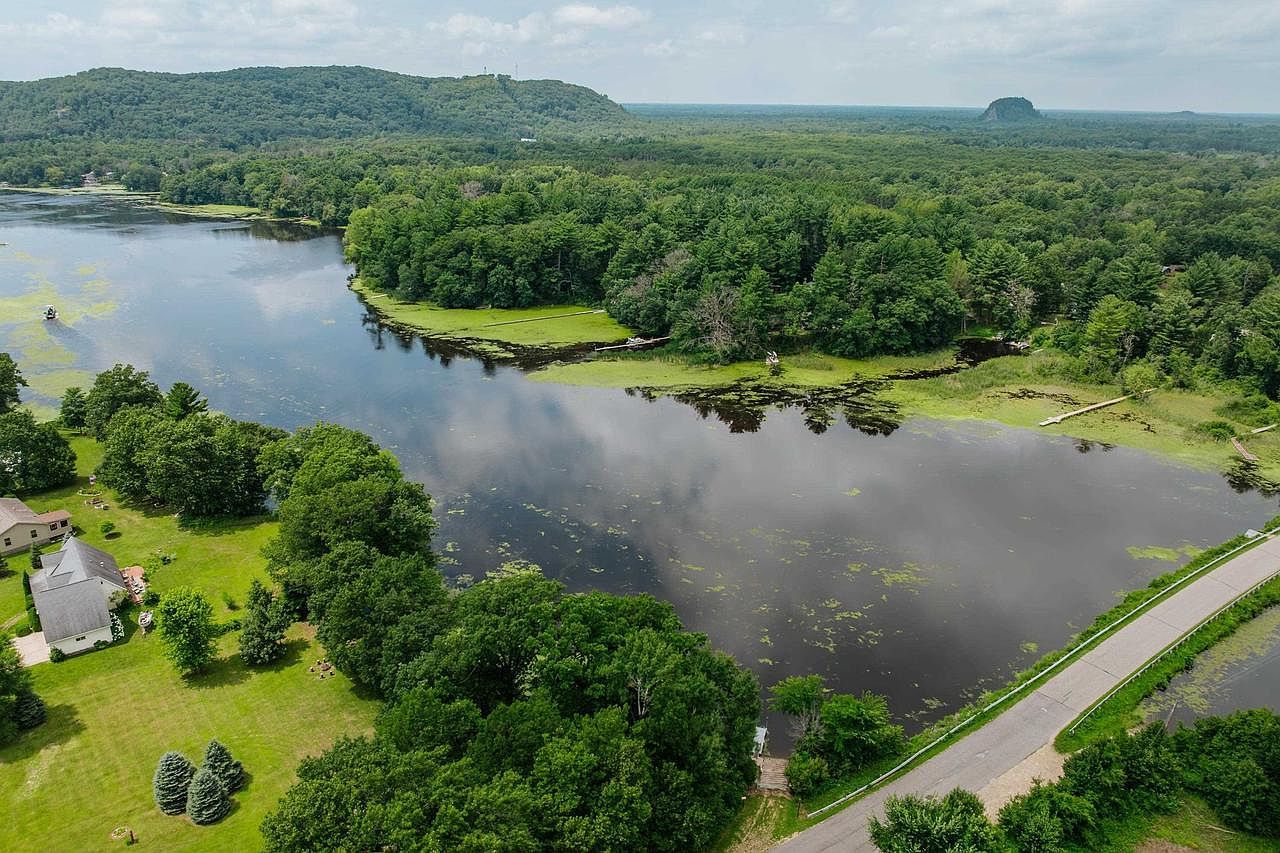 1102 Dakota Ave Friendship, WI 53934 - Thumbnail 3