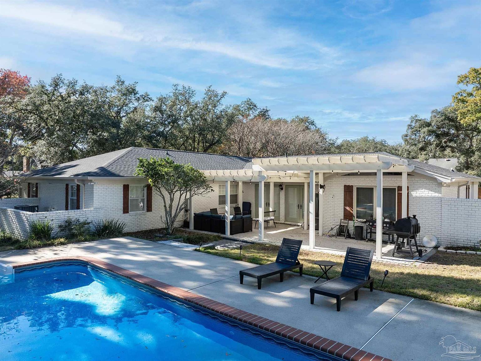 831 Bay Cliffs Rd Gulf Breeze, FL 32561 - Thumbnail 3