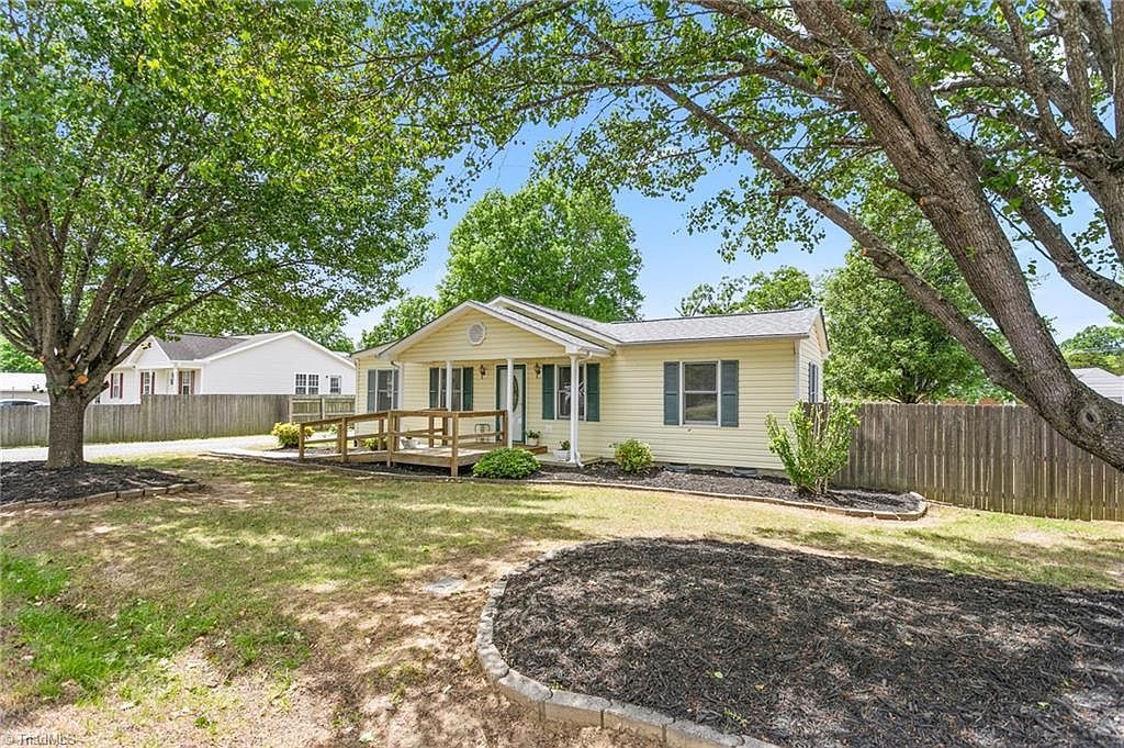 610 Larry Ave Graham, NC 27253 - Thumbnail 3