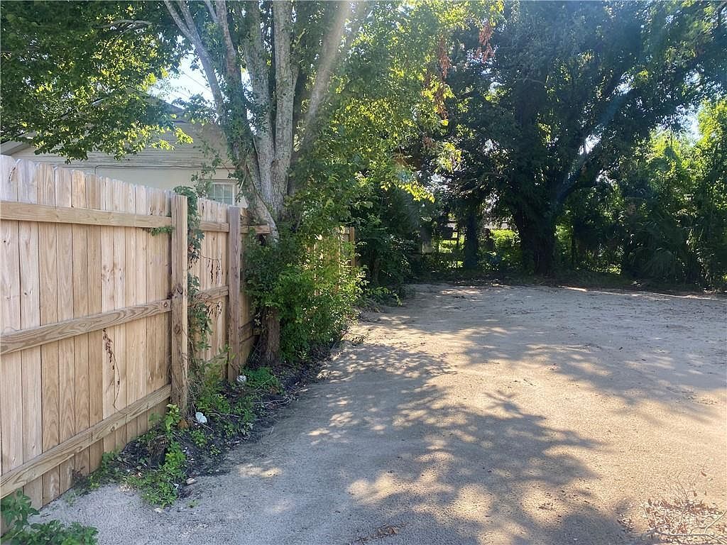 4210 Hamburg St New Orleans, LA 70122 - Thumbnail 3