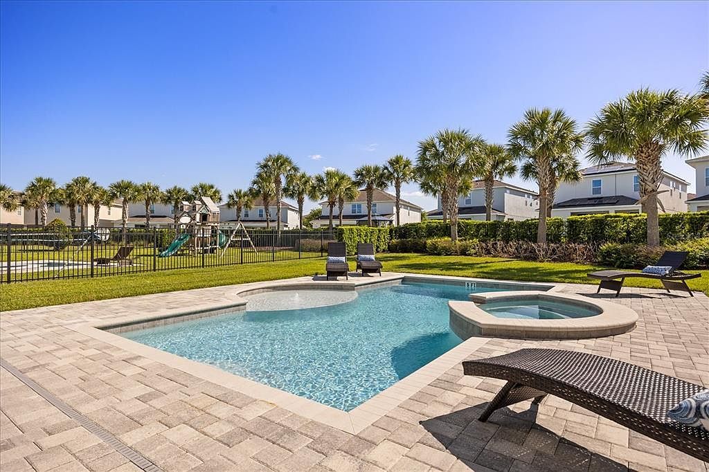 7712 Graben St Kissimmee, FL 34747 - Thumbnail 3