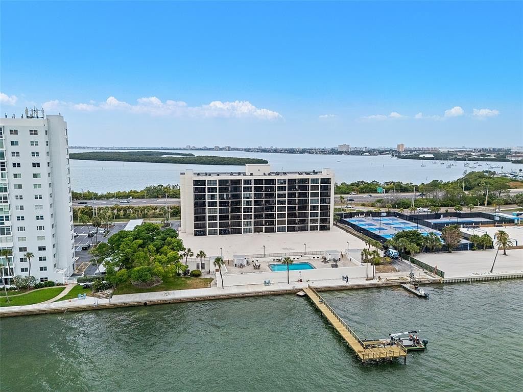 7100 Sunshine Skyway Ln S APT 701 Saint Petersburg, FL 33711 - Thumbnail 3