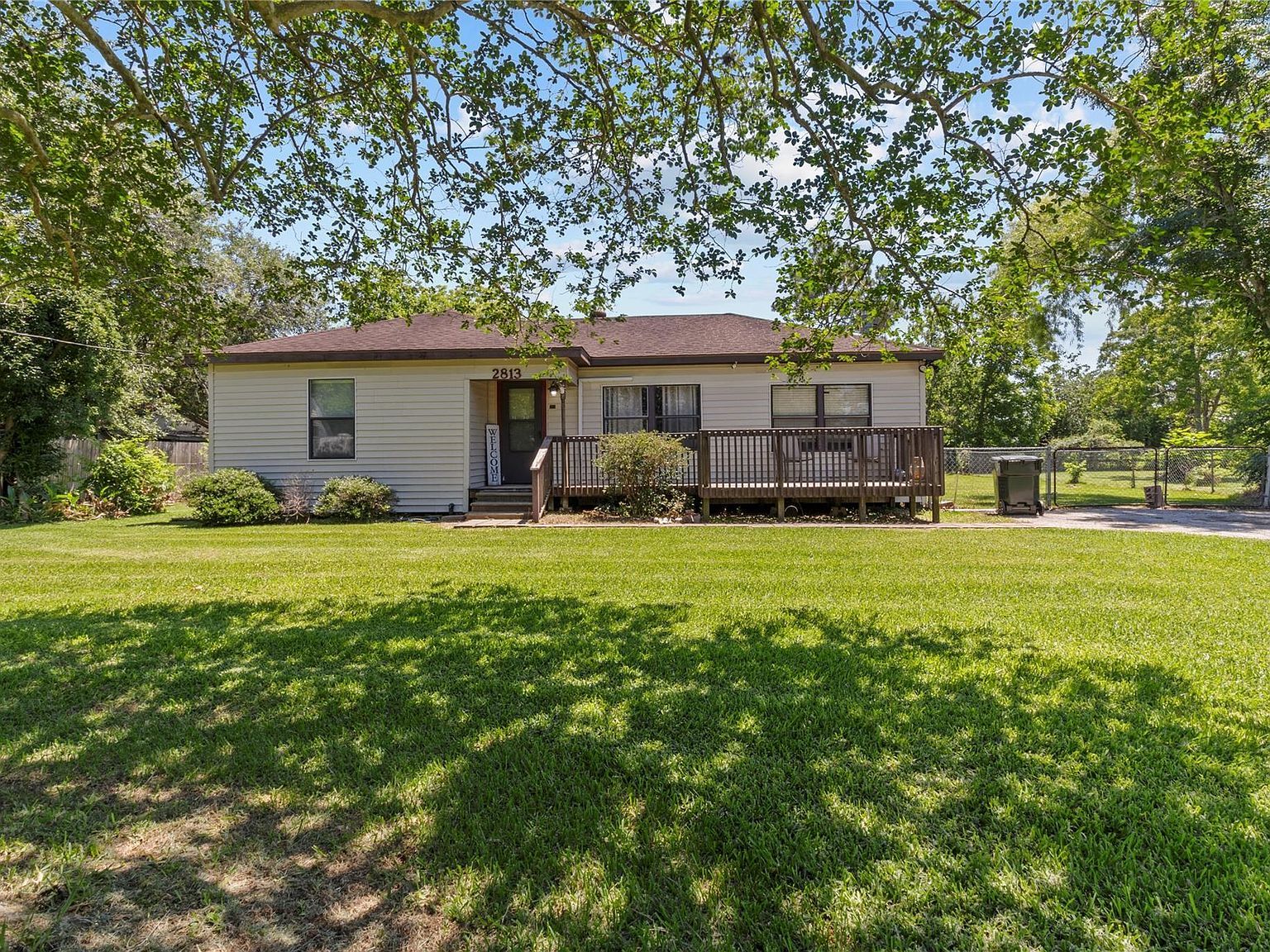 2813 Avenue H San Leon, TX 77539 - Thumbnail 3