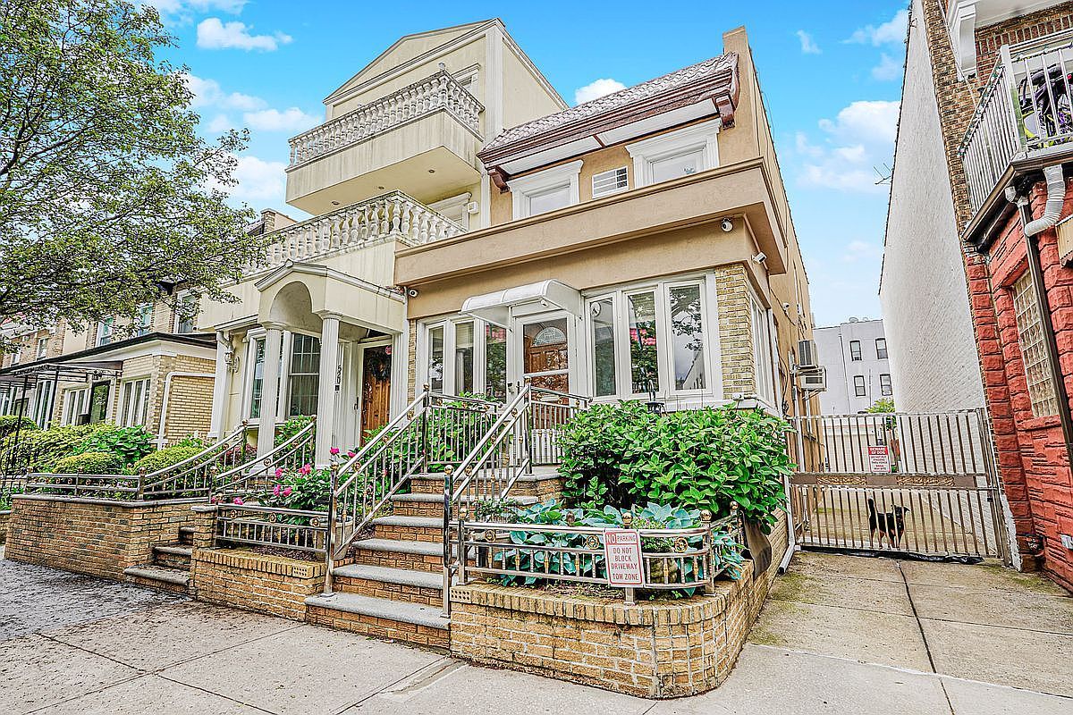 518 78th St #Penthouse Brooklyn, NY 11209 - Thumbnail 3
