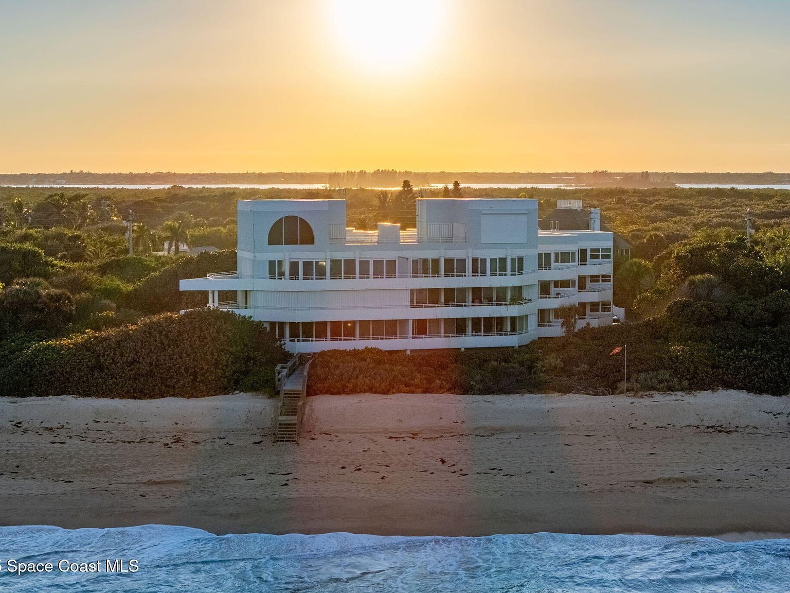 6355 S Highway A1a APT 5 Melbourne Beach, FL 32951 - Thumbnail 3