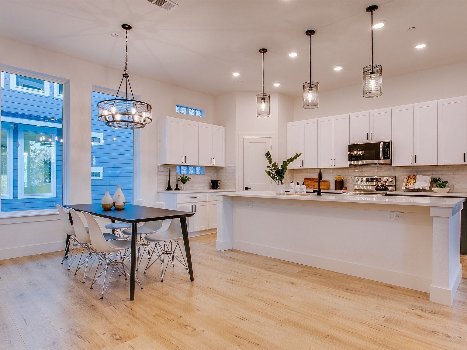 2130 Shea Rd #1002 Dallas, TX 75235 - Thumbnail 3