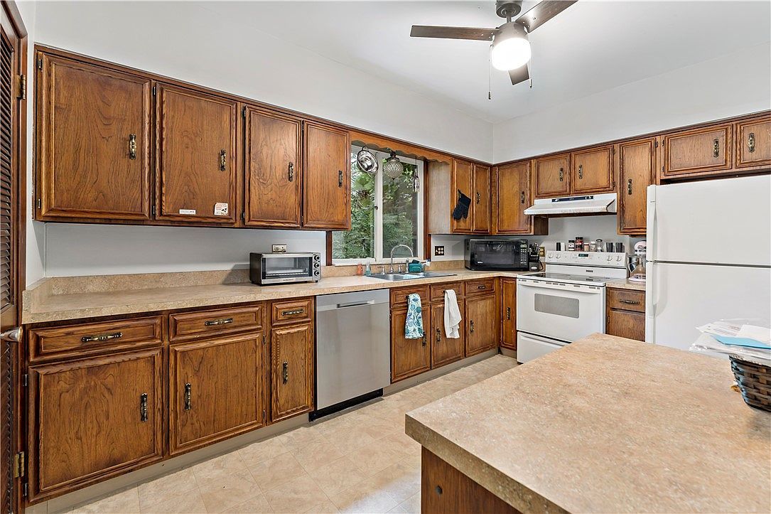 53 Fountain St Crafton, PA 15205 - Thumbnail 3