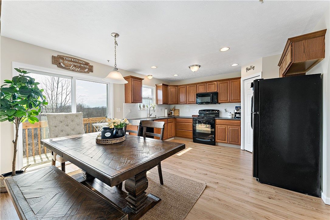 259 Grace Manor Dr Coraopolis, PA 15108 - Thumbnail 3