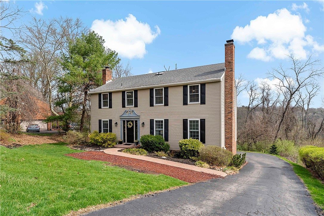 1717 Hathaway Ln Pittsburgh, PA 15241 - Thumbnail 3