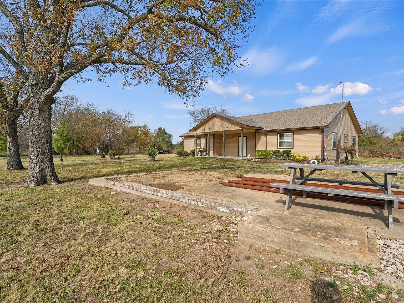 4138 County Road 1083 Celeste, TX 75423 - Thumbnail 3