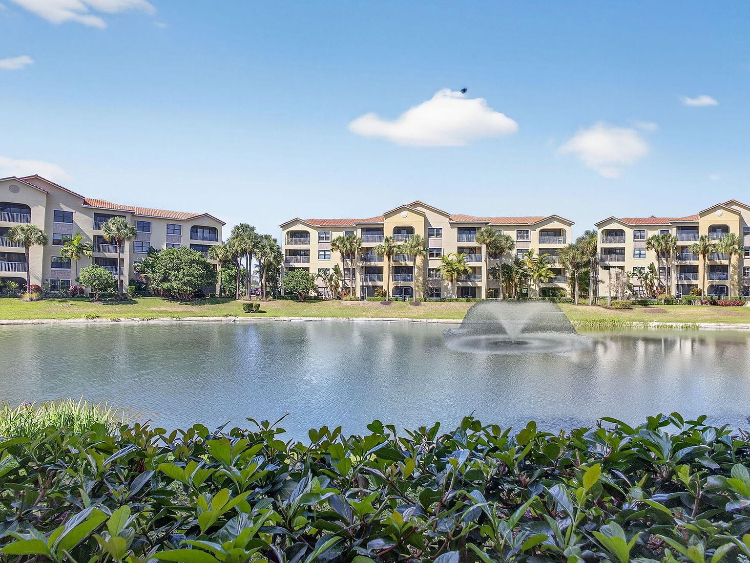 400 Uno Lago Dr APT 103 Juno Beach, FL 33408 - Thumbnail 3