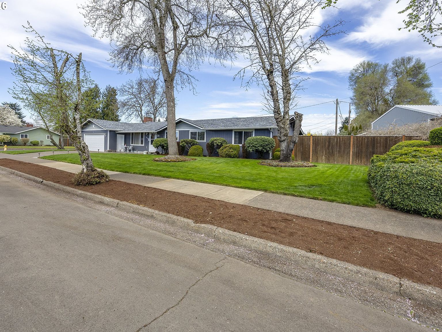 541 Durham Ave Eugene, OR 97404 - Thumbnail 3