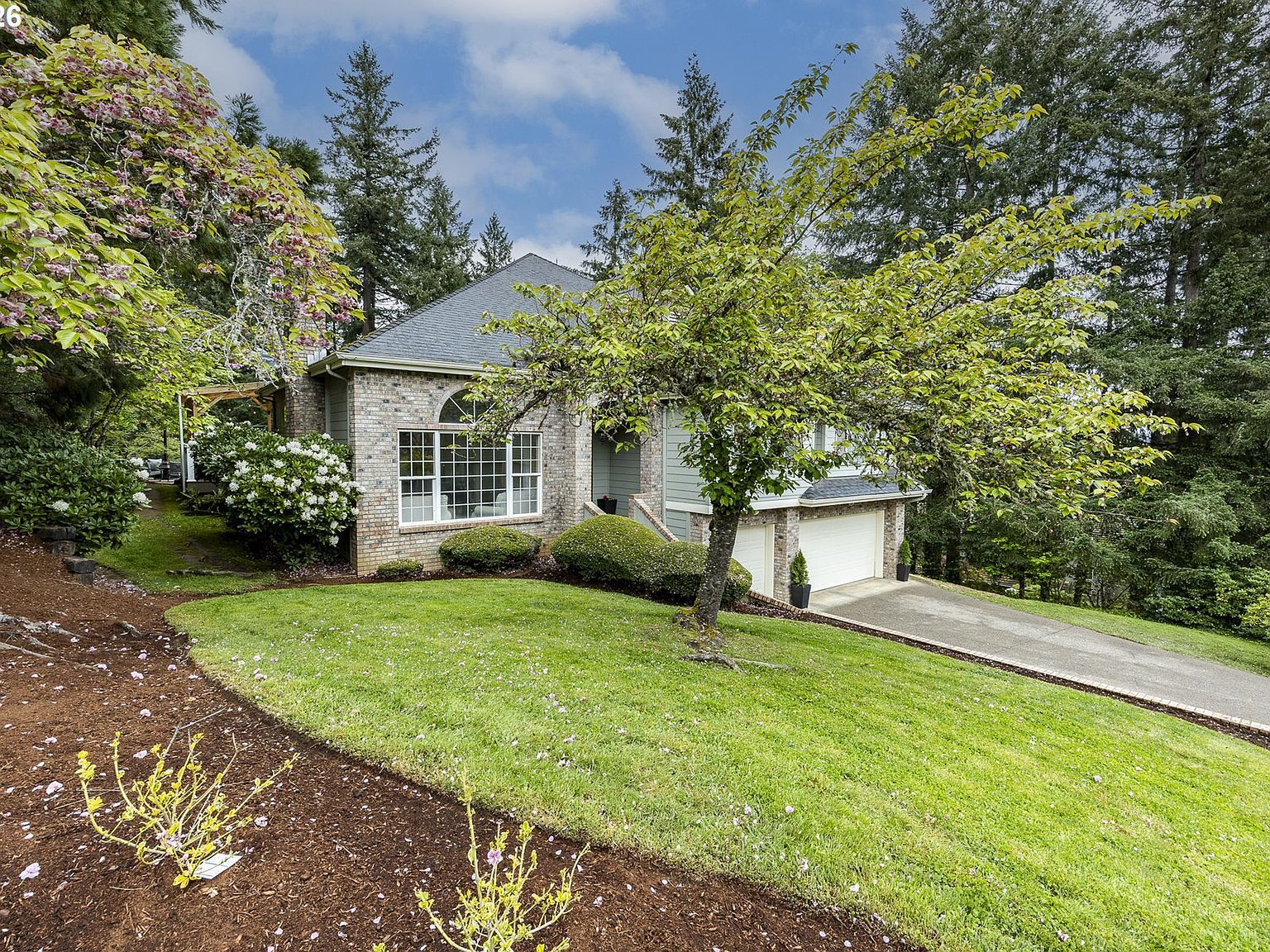 3071 Soloman Loop Eugene, OR 97405 - Thumbnail 3