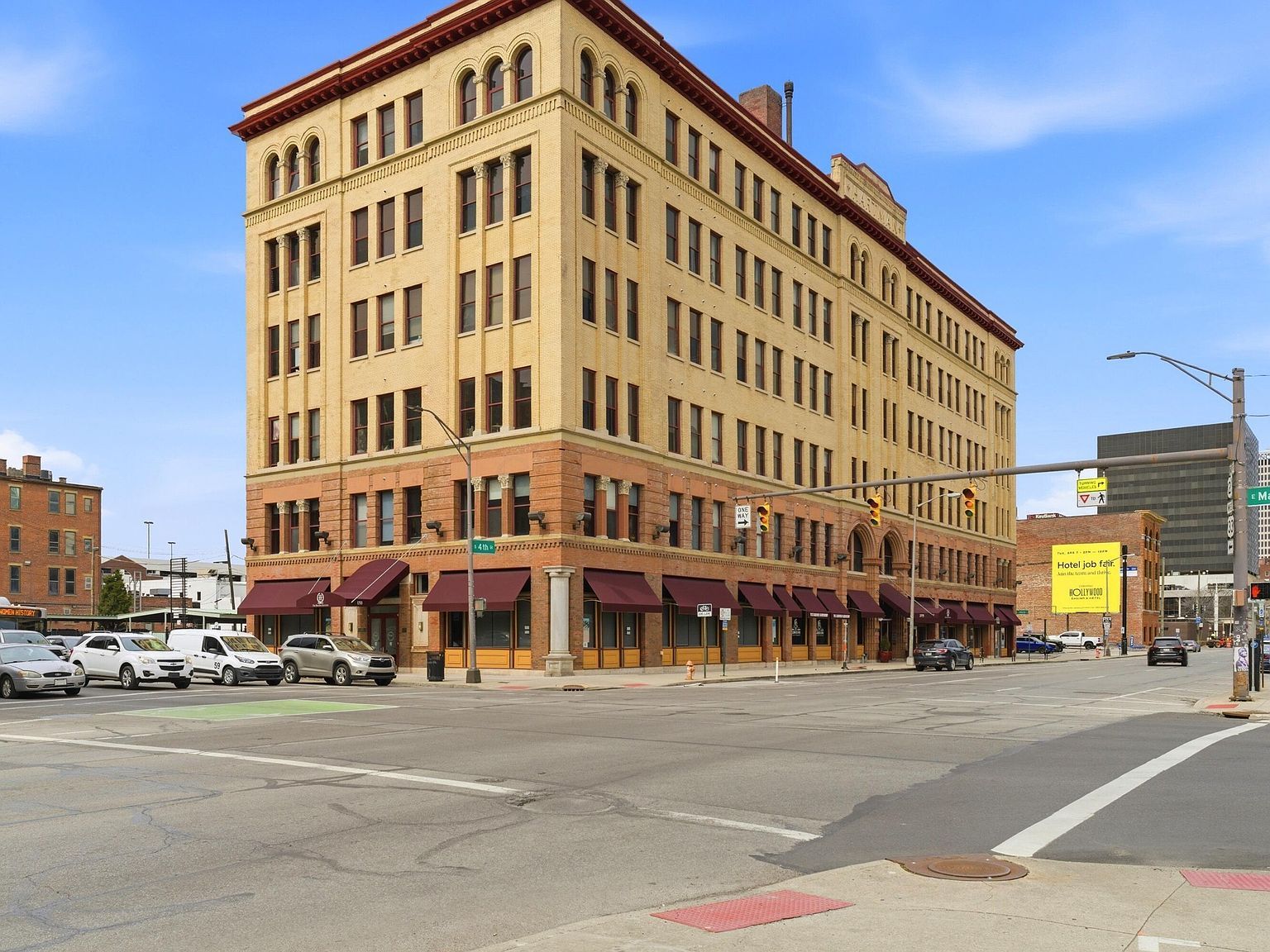 150 E Main St APT 303 Columbus, OH 43215 - Thumbnail 3