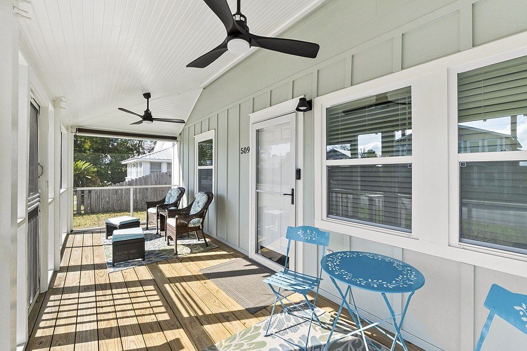 509 8th St Port Saint Joe, FL 32456 - Thumbnail 3