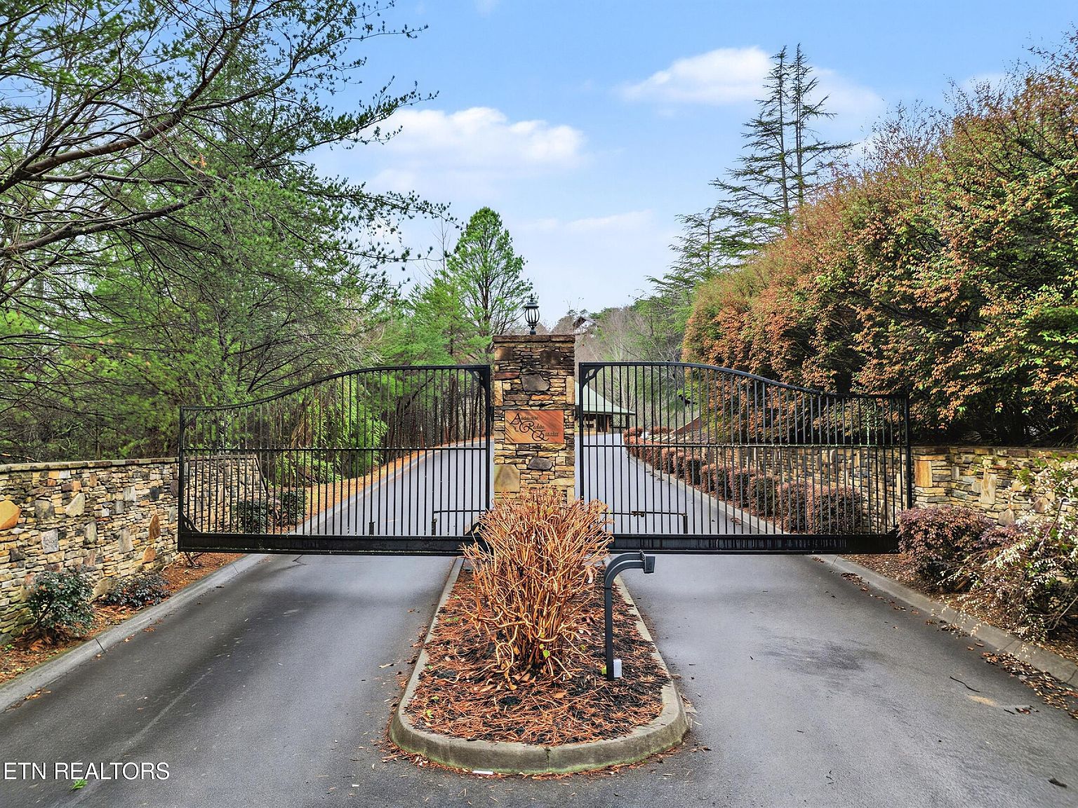 Autumn Ridge Way Sevierville, TN 37876 - Thumbnail 3