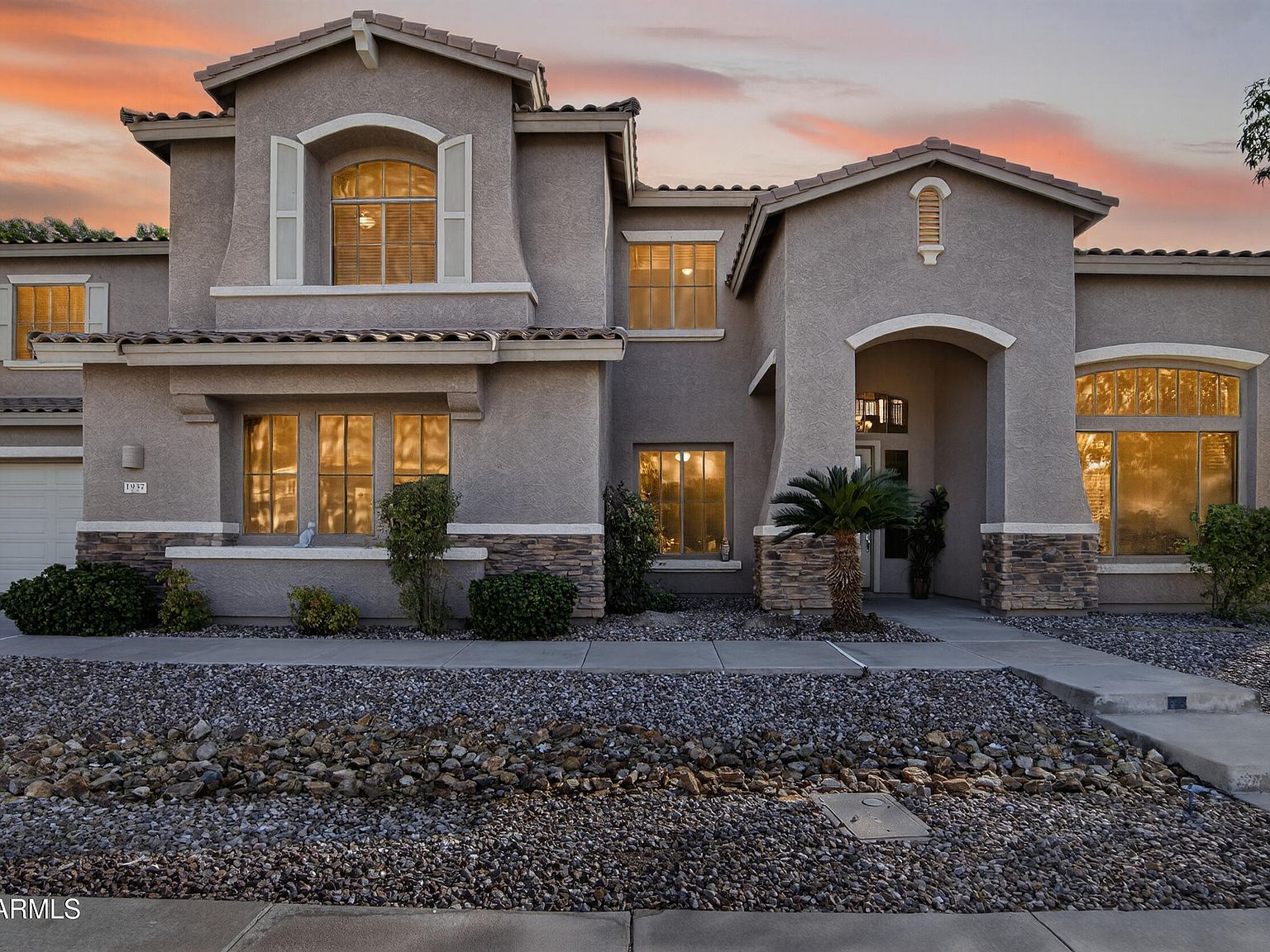 1937 E Victoria St Chandler, AZ 85249 - Thumbnail 3