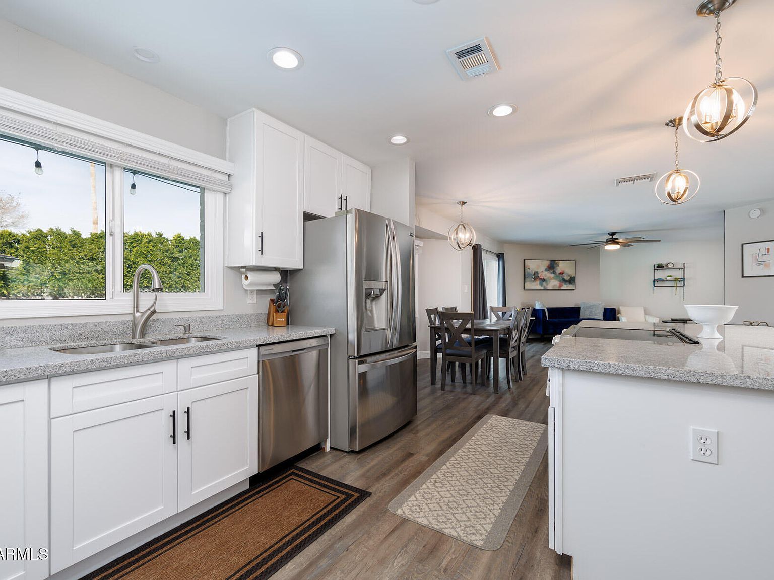 8714 E Mackenzie Dr Scottsdale, AZ 85251 - Thumbnail 3