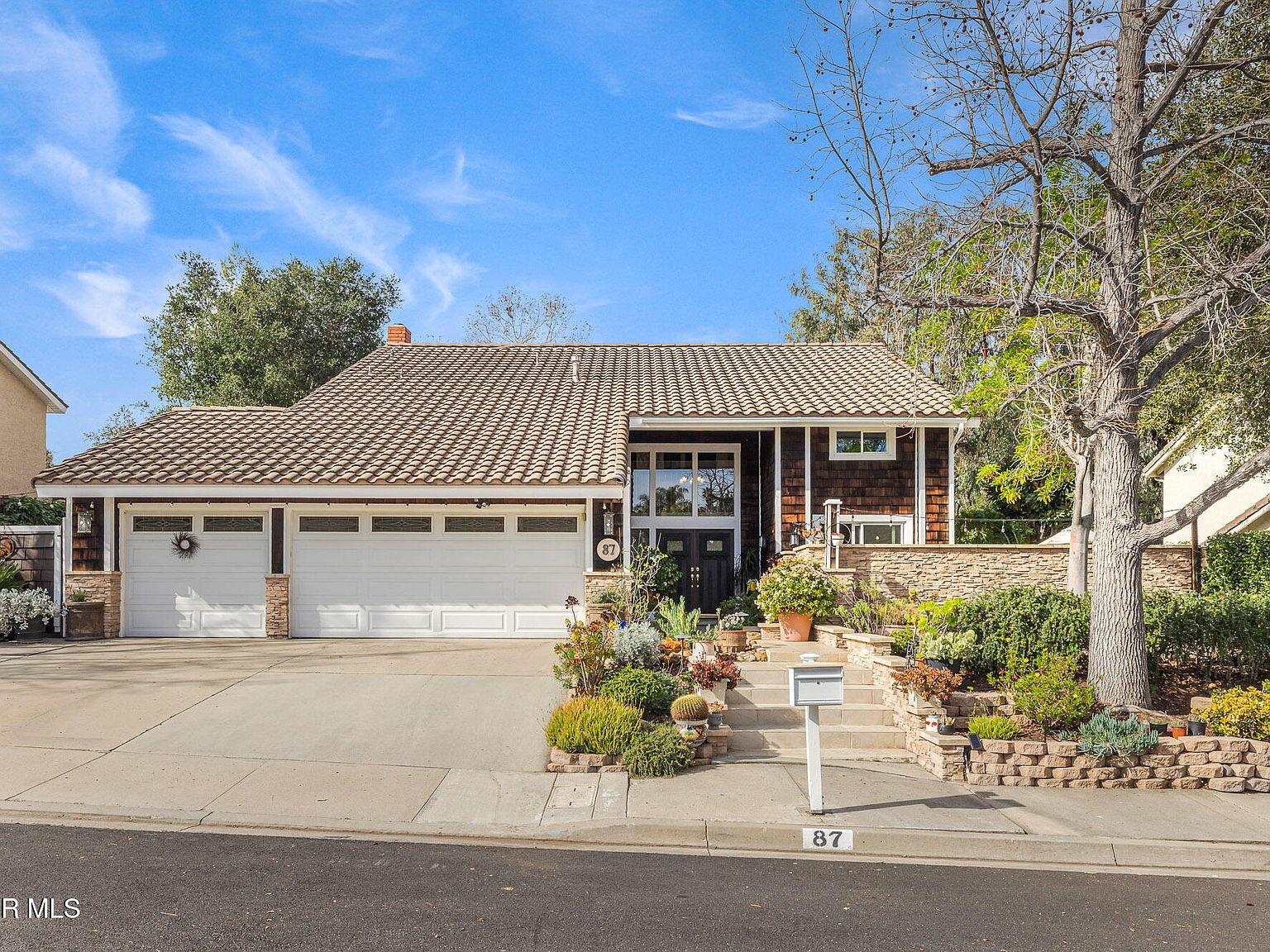 87 Castilian Ave Thousand Oaks, CA 91320 - Thumbnail 3