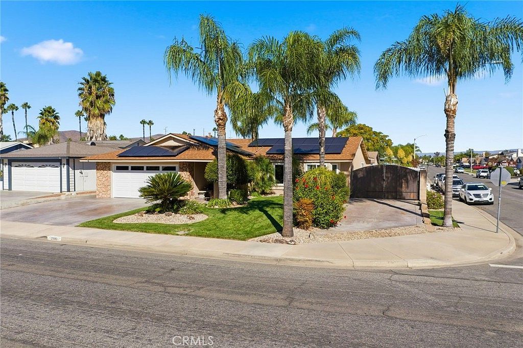 26110 Lazy Creek Rd Sun City, CA 92586 - Thumbnail 3