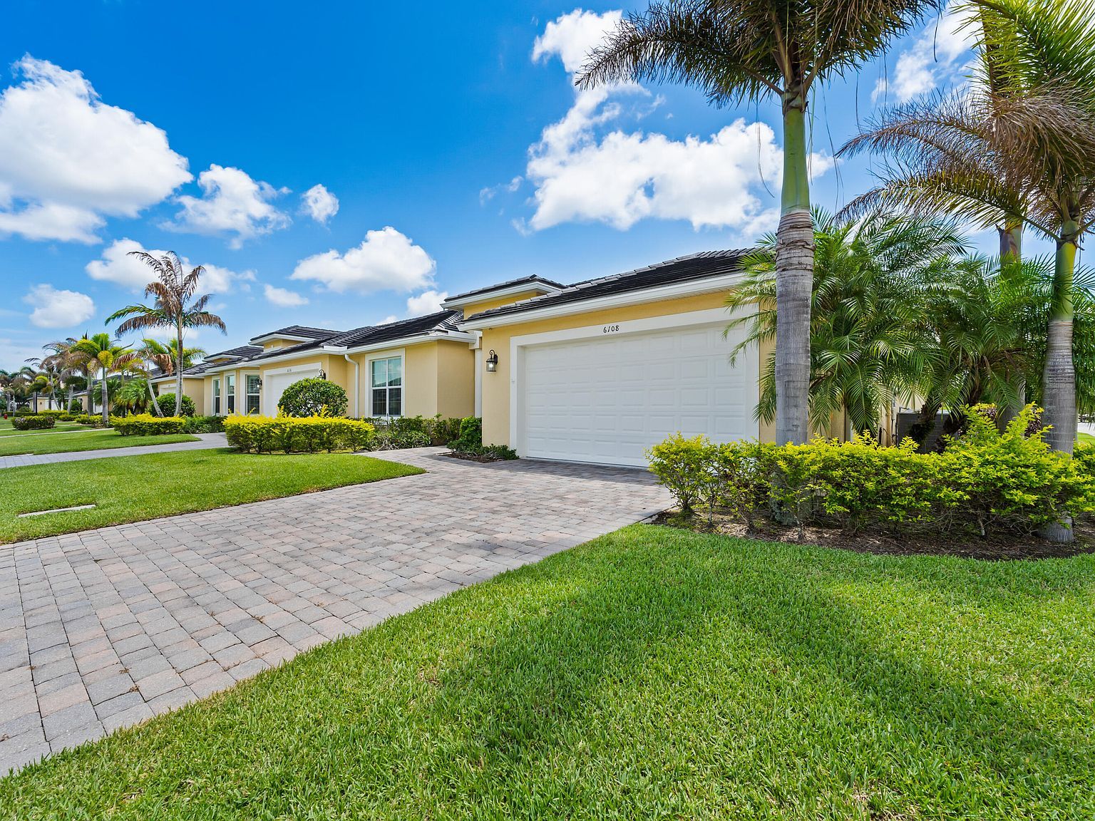 6108 NW Denmore Ln Port Saint Lucie, FL 34983 - Thumbnail 3