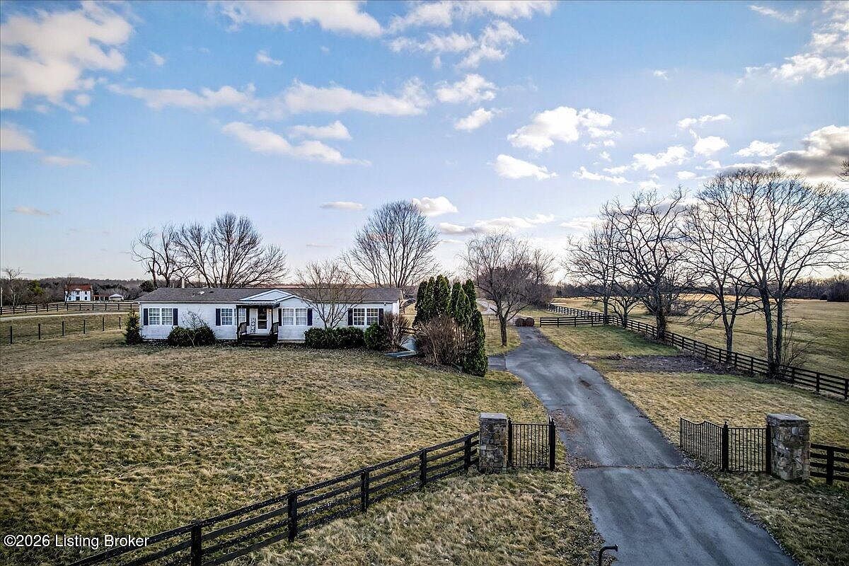 6733 Aiken Rd Louisville, KY 40245 - Thumbnail 3