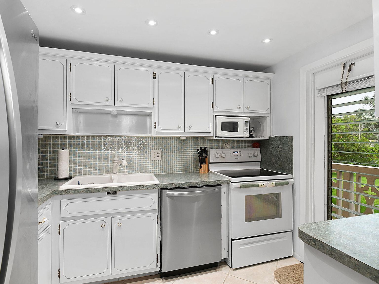 400 NE 20th St APT A207 Boca Raton, FL 33431 - Thumbnail 3