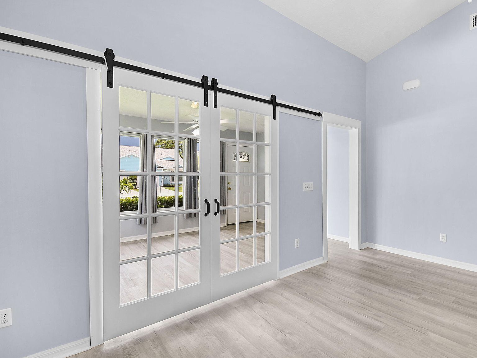 4062 Garden Villas Ct Fort Pierce, FL 34982 - Thumbnail 3