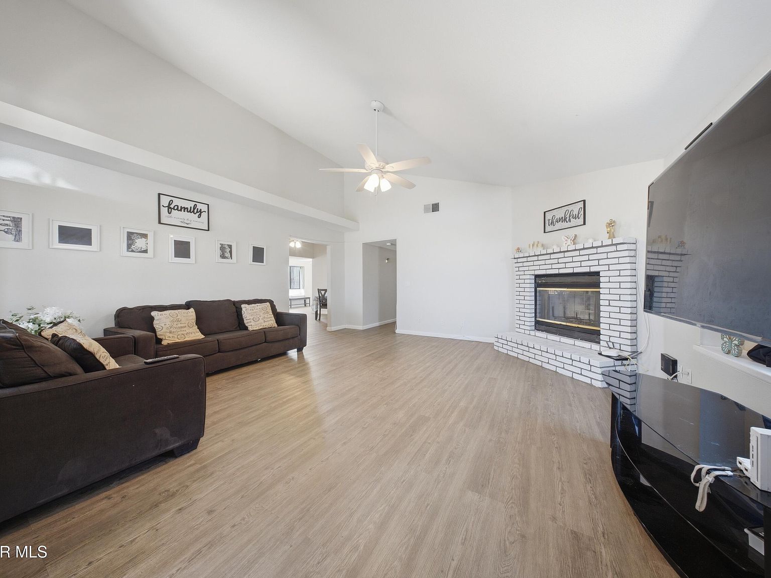 9816 Rea Ave California City, CA 93505 - Thumbnail 3