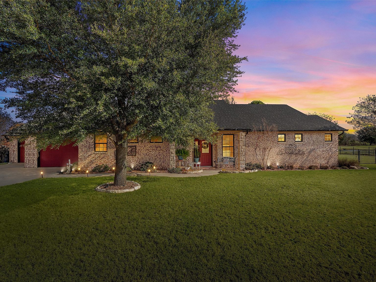 22074 Shady Grove Ct Whitney, TX 76692 - Thumbnail 3