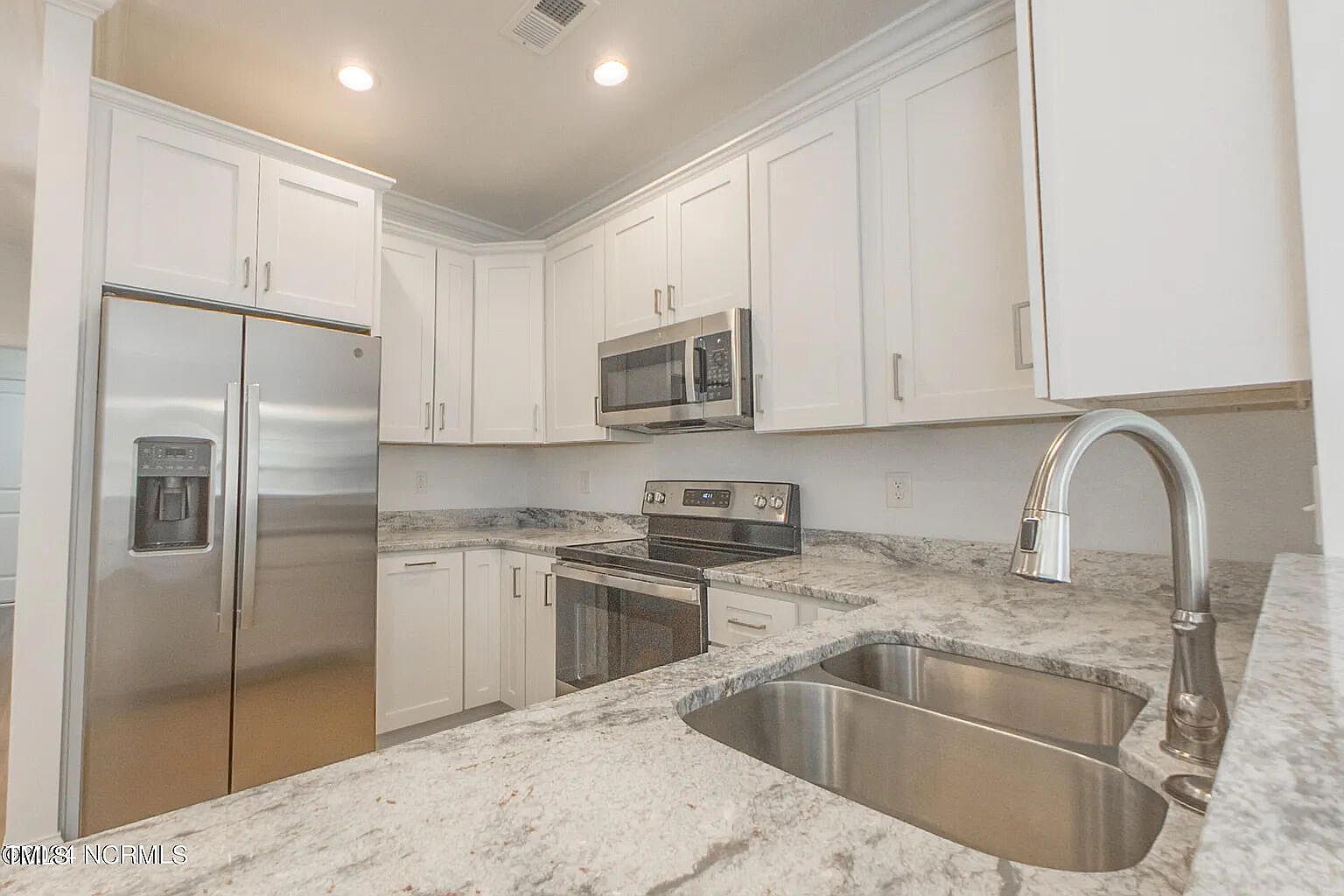 1955-19 55 Crew Ct Whiteville, NC 28472 - Thumbnail 3