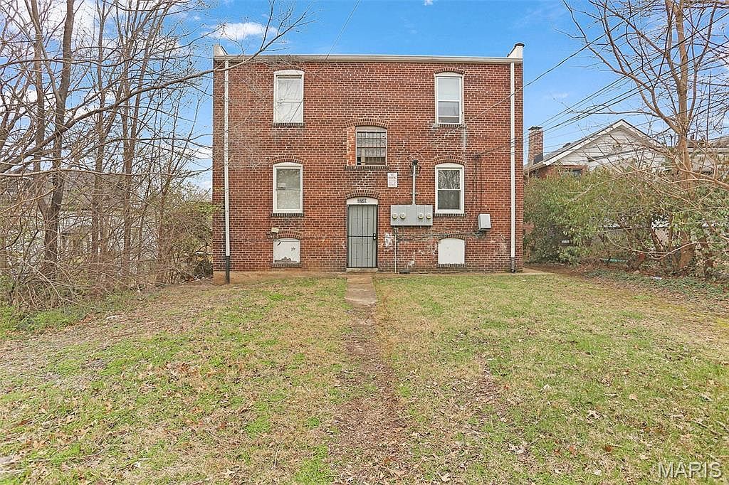 2739 Semple Ave Saint Louis, MO 63112 - Thumbnail 3