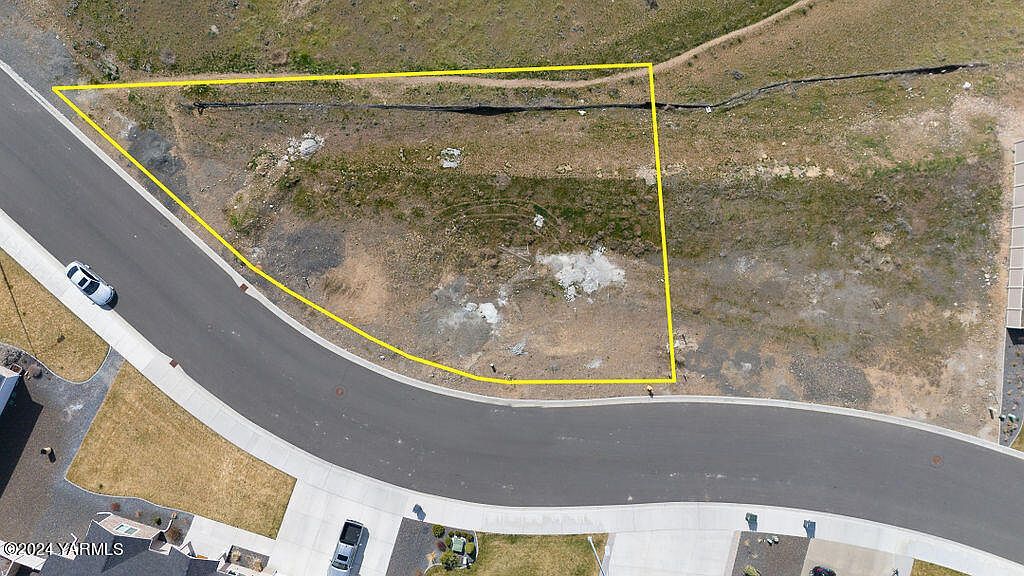 1520 Valhalla Loop Selah, WA 98942 - Thumbnail 3