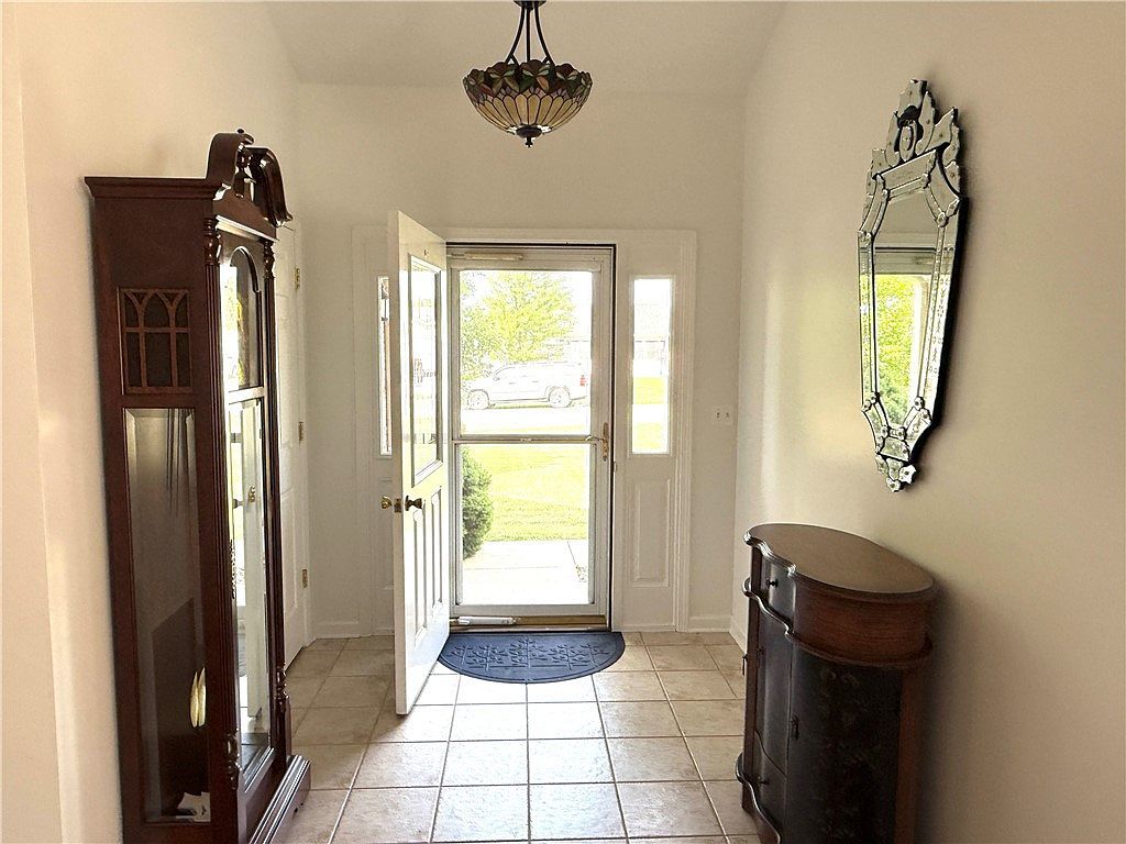 904 Lockhart St Hoopeston, IL 60942 - Thumbnail 3