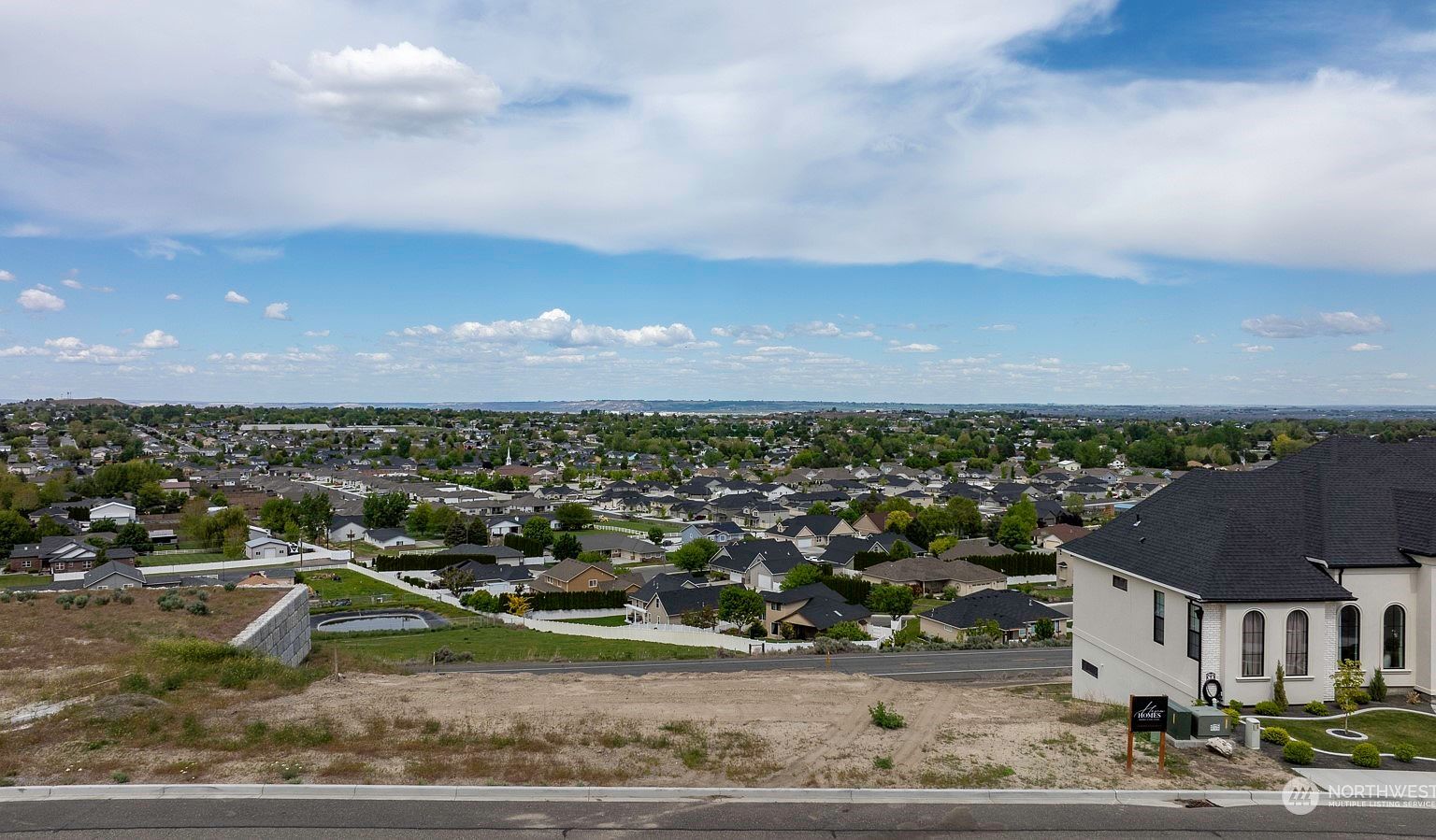 5420 Hershey Ln West Richland, WA 99353 - Thumbnail 3