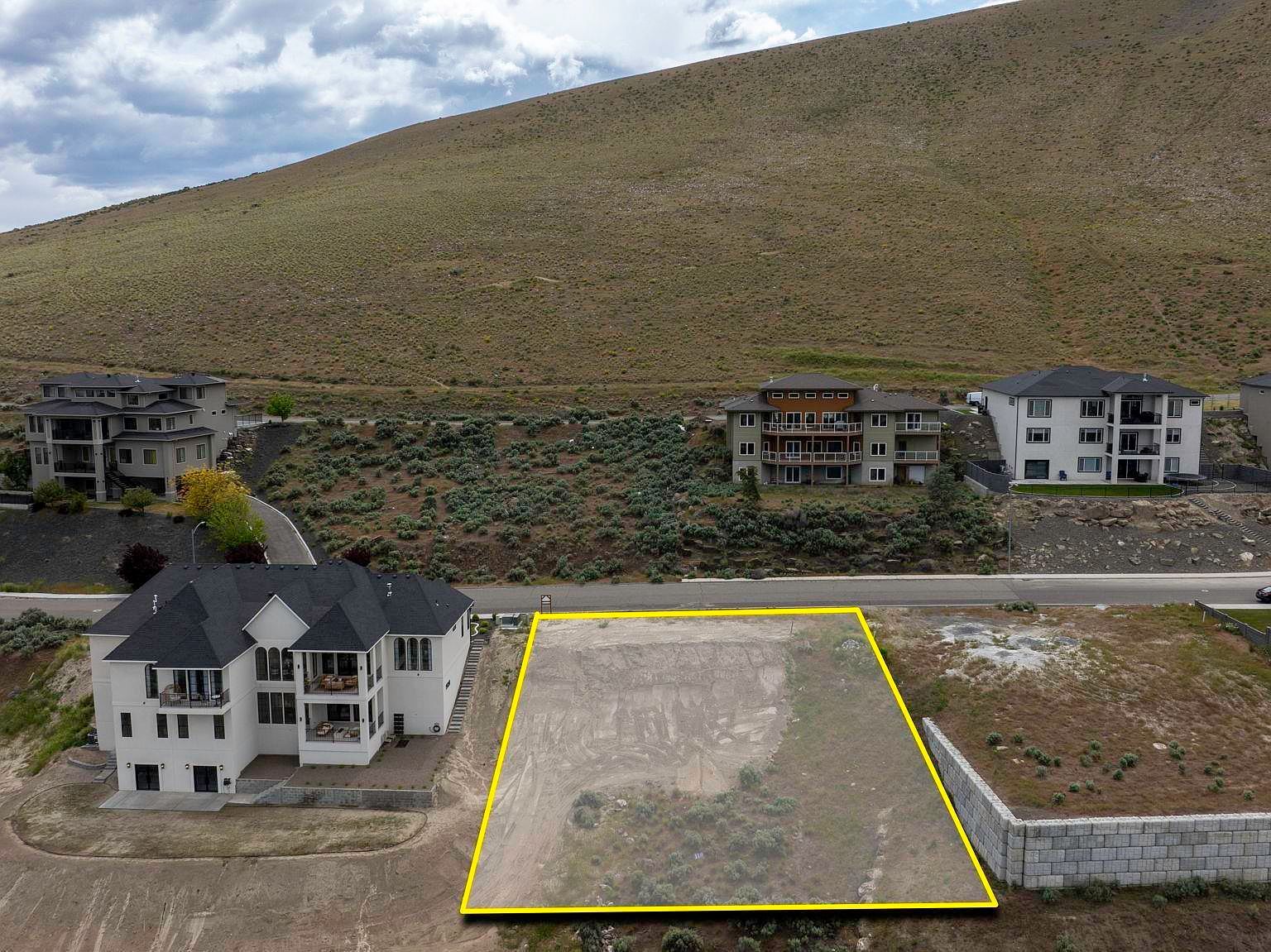 5420 Hershey Ln W West Richland, WA 99353 - Thumbnail 3