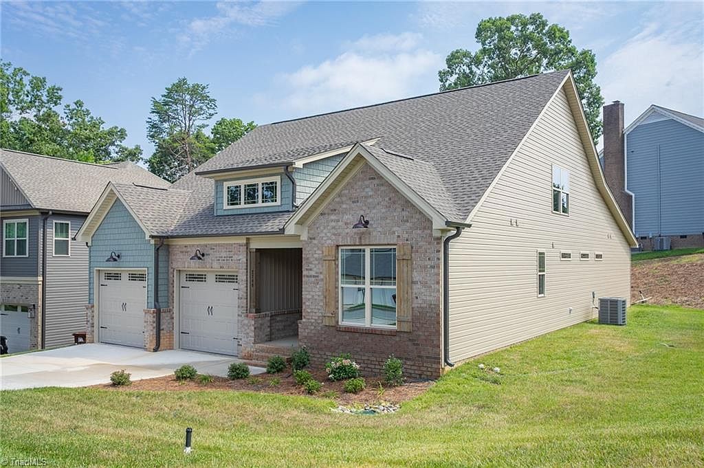 2200 Delaine Point High Point, NC 27265 - Thumbnail 3