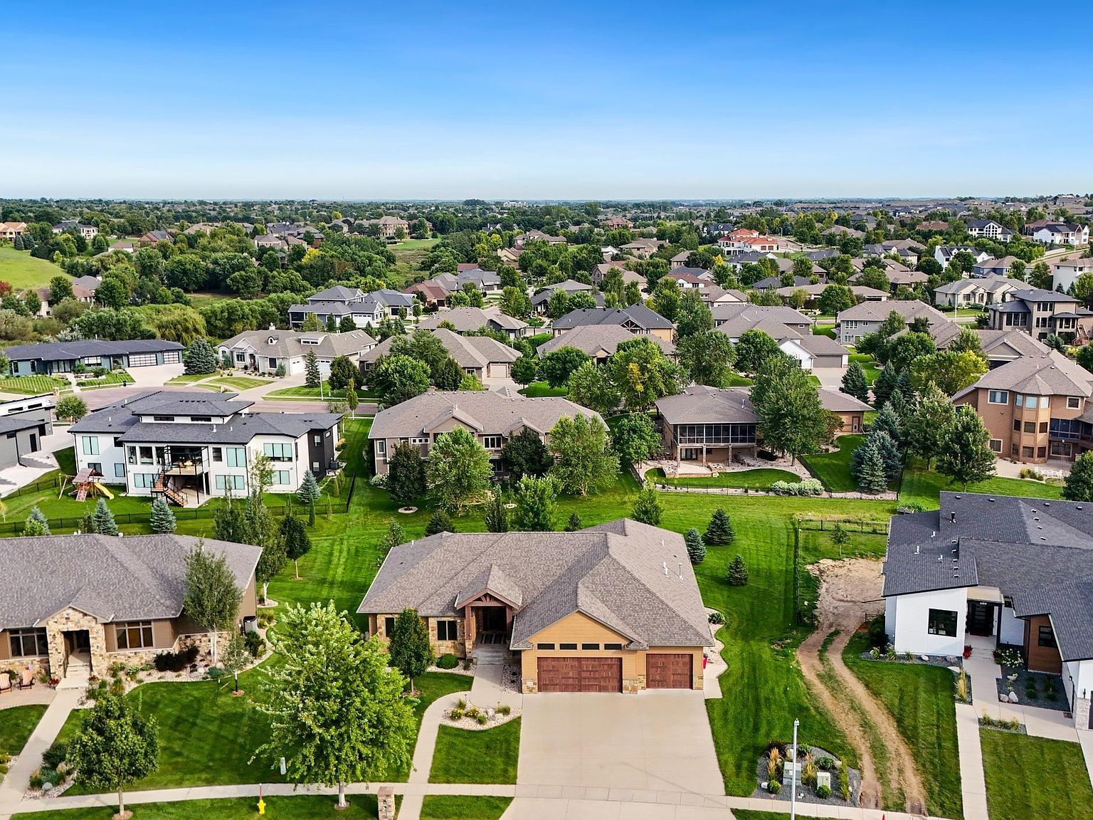 6300 S Hemingstone Trl Sioux Falls, SD 57108 - Thumbnail 3