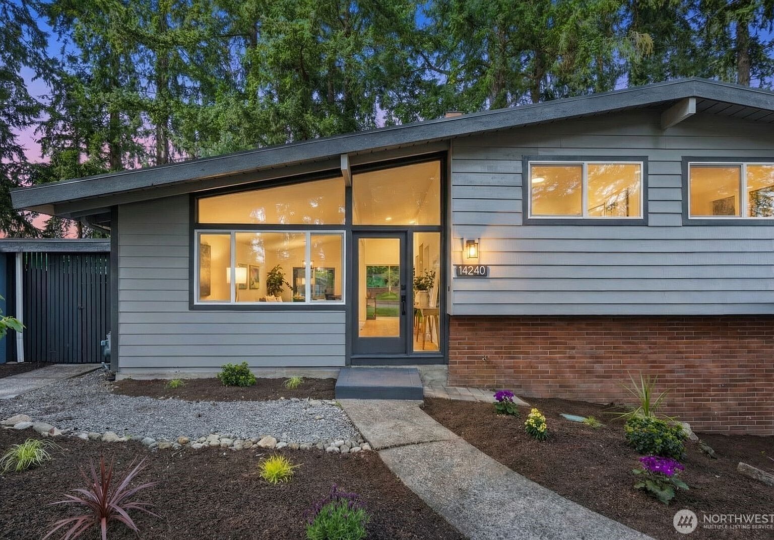 14240 Lake Hills Blvd Bellevue, WA 98007 - Thumbnail 3