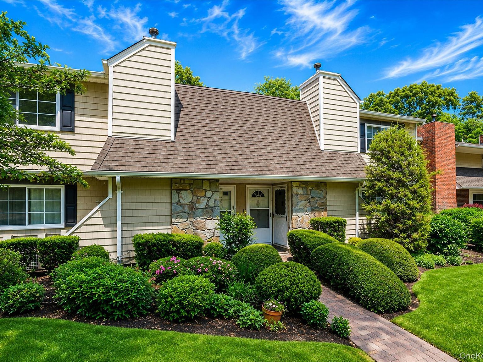 230 Lake Pointe Cir #230 Middle Island, NY 11953 - Thumbnail 3
