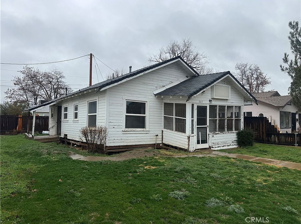 307 S Curry St Tehachapi, CA 93561 - Thumbnail 3