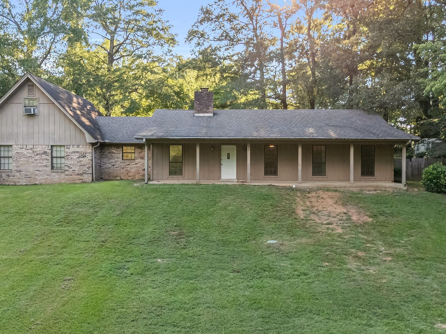 85 Lakeview Dr Columbus, MS 39705 - Thumbnail 3