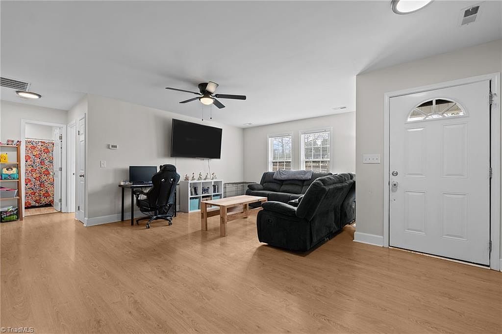 7686 Garrett Rd Liberty, NC 27298 - Thumbnail 3