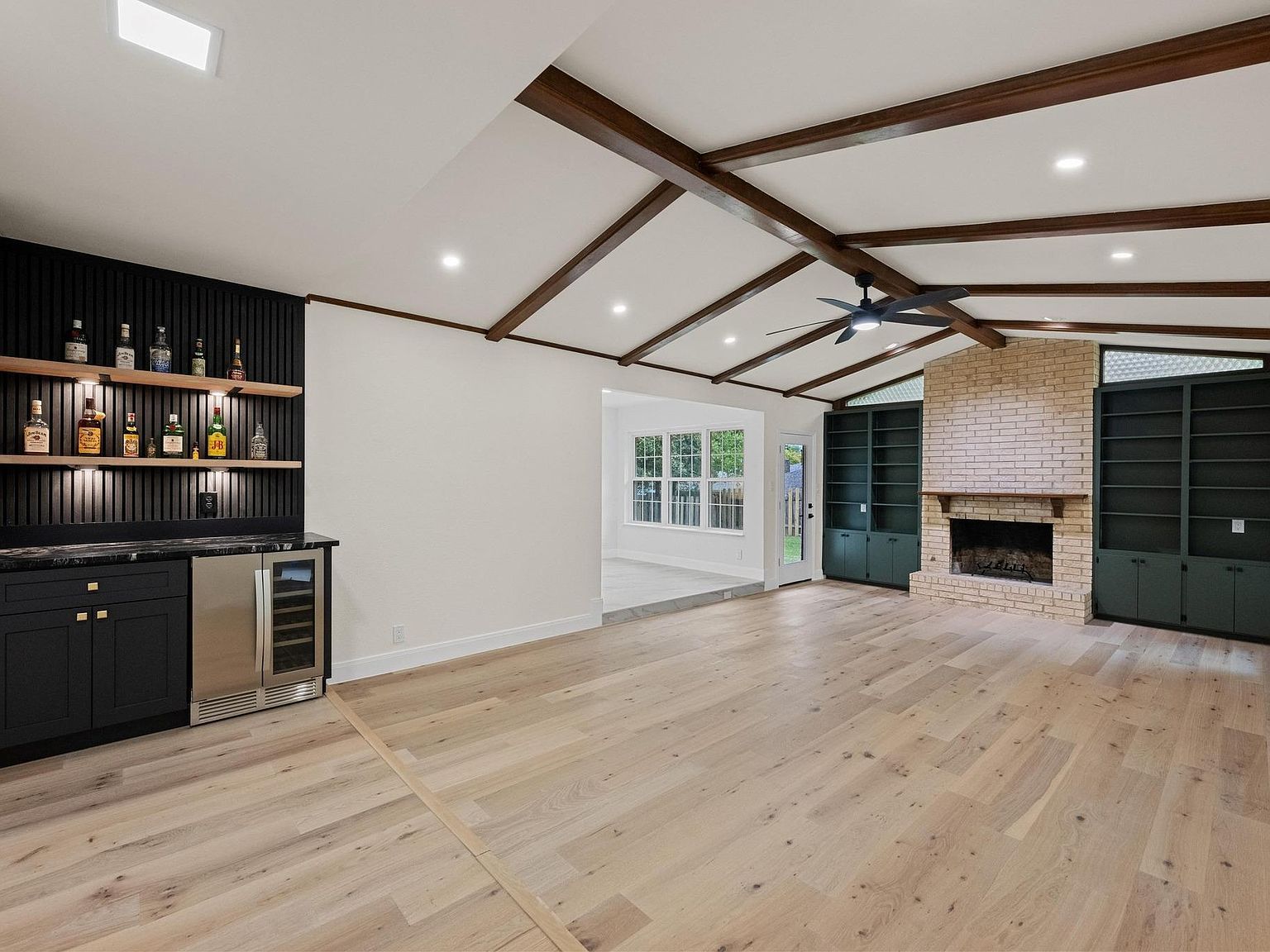 8909 Laurel Grove Dr Austin, TX 78758 - Thumbnail 3