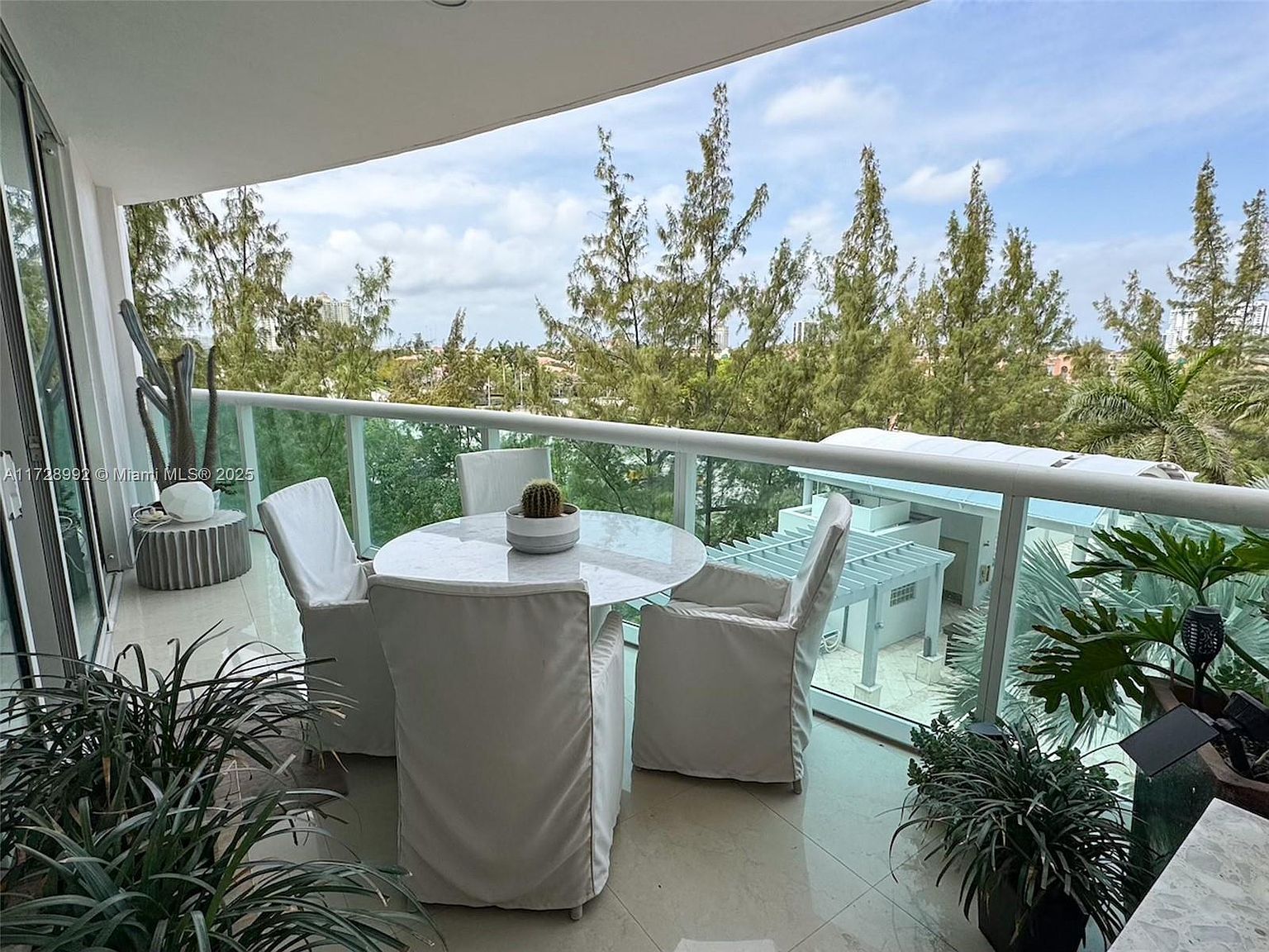 19400 Turnberry Way APT 412 Aventura, FL 33180 - Thumbnail 3